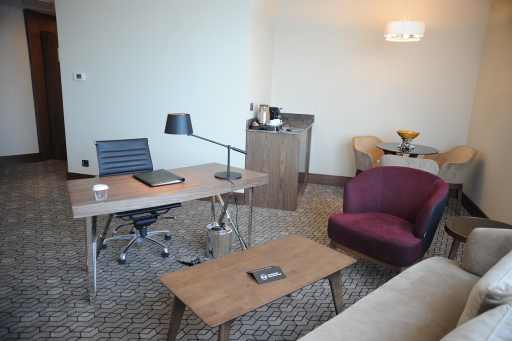 Готель Pullman & Convention Center 5*