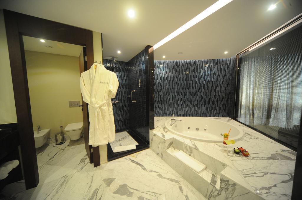 Готель Pullman & Convention Center 5*