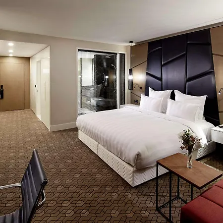 Pullman Istanbul Hotel & Convention Center Exterior photo
